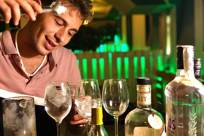 1-Hour Gin Tonics Guided Workshop with special view in Madrid - Who will enjoy this tasting most