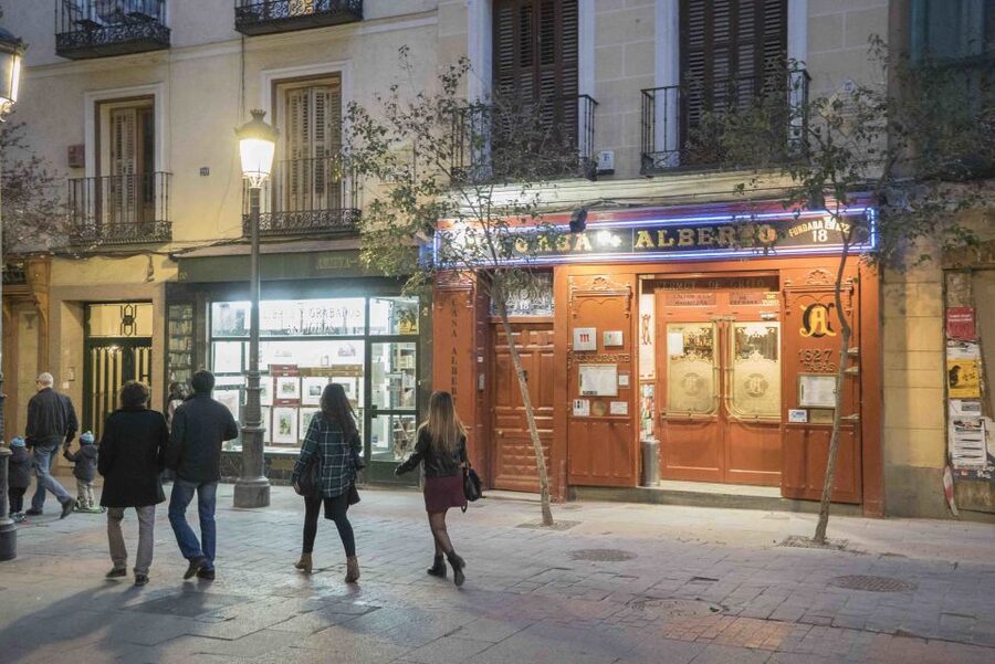 2.5-Hour Evening Tapas Tour through Madrid - Practical details that affect your decision