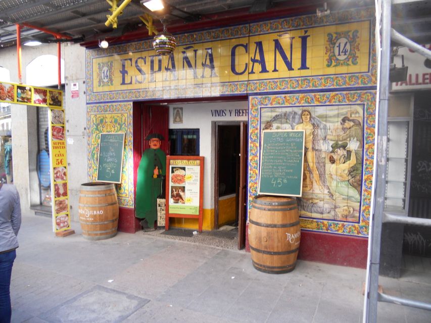2.5-Hour Evening Tapas Tour through Madrid - Learning what to order in Madrid