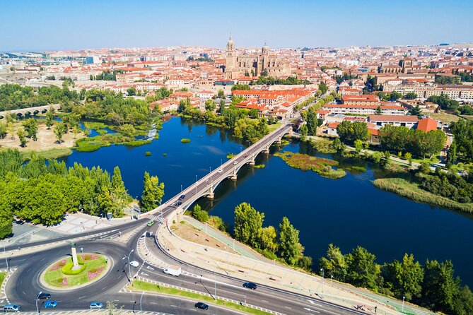 2 Hours Private Guided Walking Tour in Salamanca - Plaza Mayor, Salamanca’s grand starting point