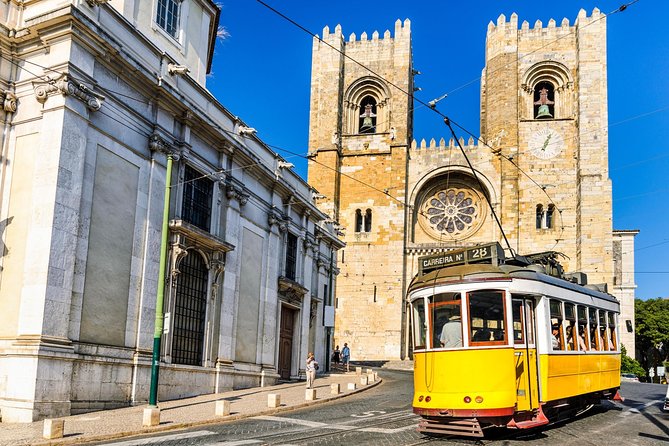 6 Day Portugal Tour including Lisbon and Fatima from Madrid - What this six-day Portugal route really offers