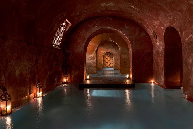 Arabian Baths and 15 min massage at Madrid's Hammam Al Ándalus - Steam, tea, and the Moorish setting