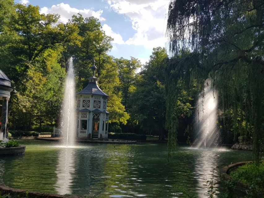 Aranjuez: City and Gardens Guided Walking Tour - Entering the Prince’s Garden
