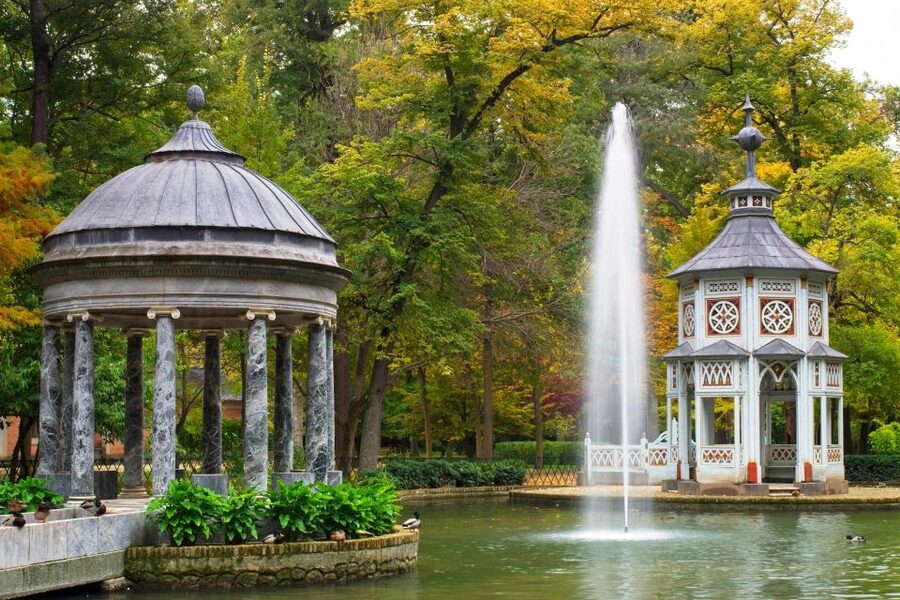 Aranjuez: Fast-Track Entry to the Royal Palace - Why Aranjuez makes a good Madrid side trip