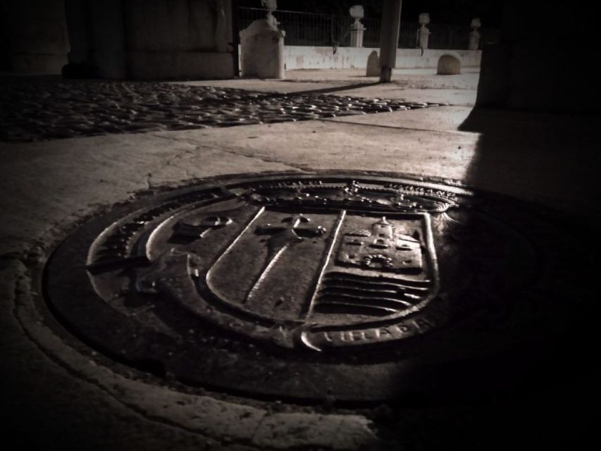 Aranjuez: Mystery and Legends Guided Nighttime Walking Tour - Gardens Designed as Symbols