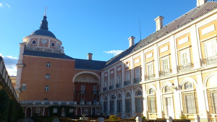 Aranjuez: Royal Palace Guided Tour - The Moorish Room and its neo-Nasrid design