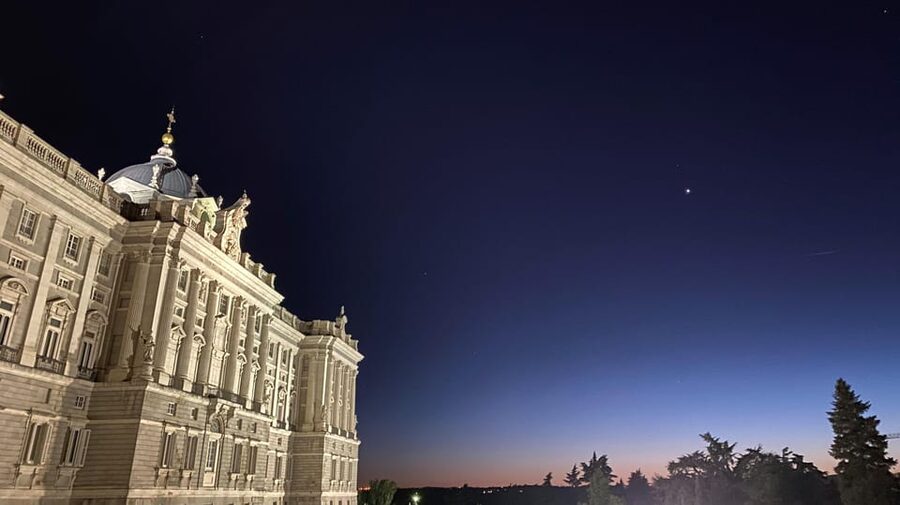 Architecture Tour: Old Historic Madrid with an architect - The Royal Palace from the outside