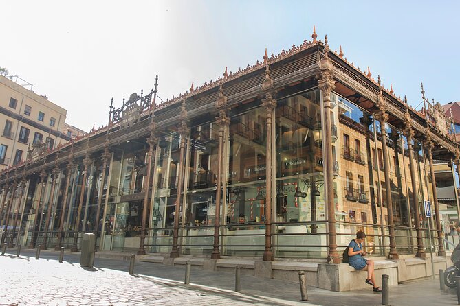 Art & Lunch Experience: Thyssen Museum Tour & Lunch - A family-friendly cultural break