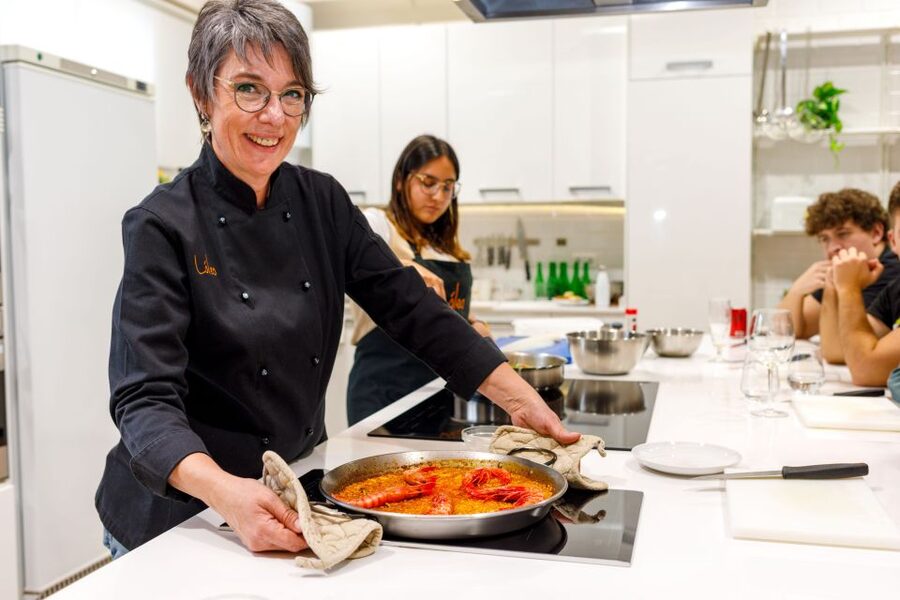 Authentic Tapas Cooking Class at a Private Eatery in Madrid - What this Madrid tapas class really gives you