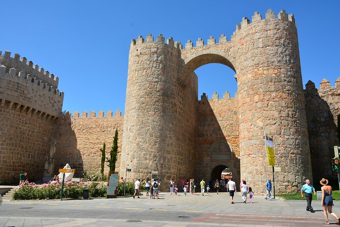 Avila and Segovia private day trip with hotel pick up from Madrid - Ávila Cathedral fits into the walls