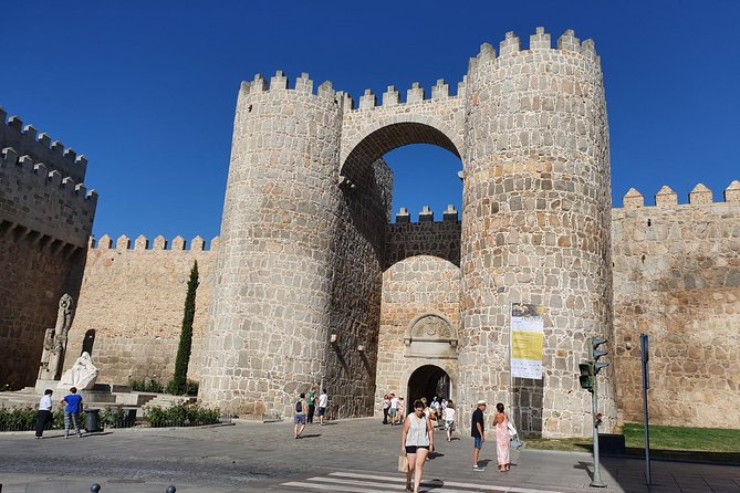 Ávila Segovia private trip from Madrid - Starting at Los Cuatro Postes in Ávila