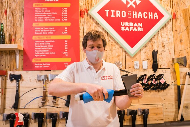 Axe Throwing 2 Hour Session - A Madrid night out with a wooden target