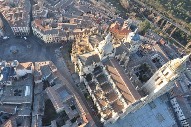 Balloon Ride Over Segovia or Toledo with Optional Transport from Madrid - Choosing Madrid transport or meeting in Segovia