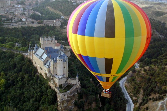 Balloon Rides in Segovia with Optional transportation from Madrid - Clothing, group size, and physical demands
