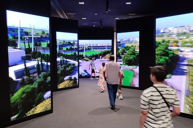Bernabéu Stadium Guided Tour With Optional Megafan Upgrade - How the tour compares with going alone