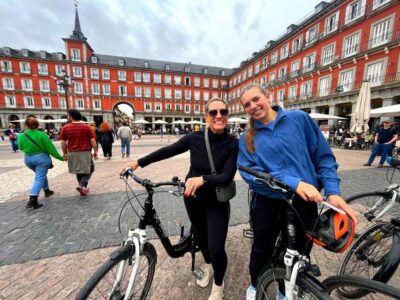 Best of Madrid: 3-Hour Guided Bike Tour in Small Groups