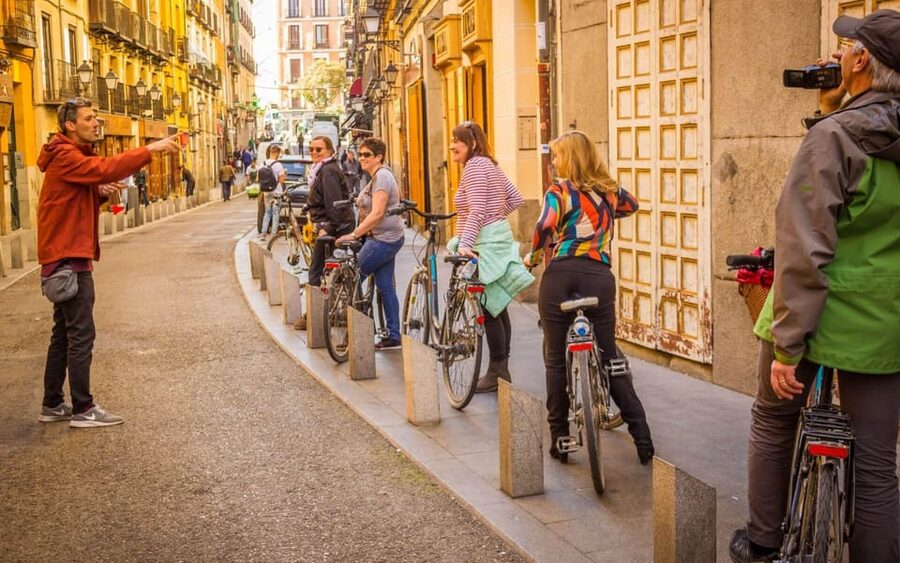 Best of Madrid: 3-Hour Guided Bike Tour in Small Groups - Las Letras and the old center