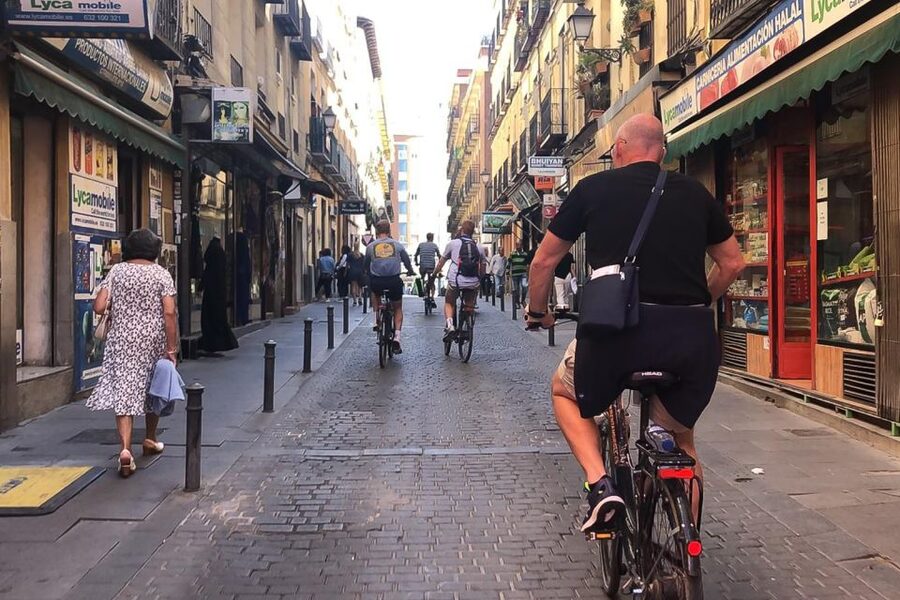 Best of Madrid: 3-Hour Guided Bike Tour in Small Groups - La Latina and Mercado de Cebada