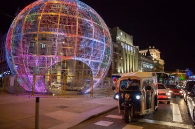 Christmas Lights Tour of Madrid in Eco Tuk Tuk Private