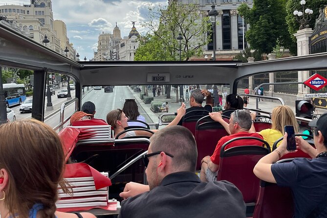 City Sightseeing Madrid Panoramic Bus Tour - Food, drinks, and discounts that affect the value