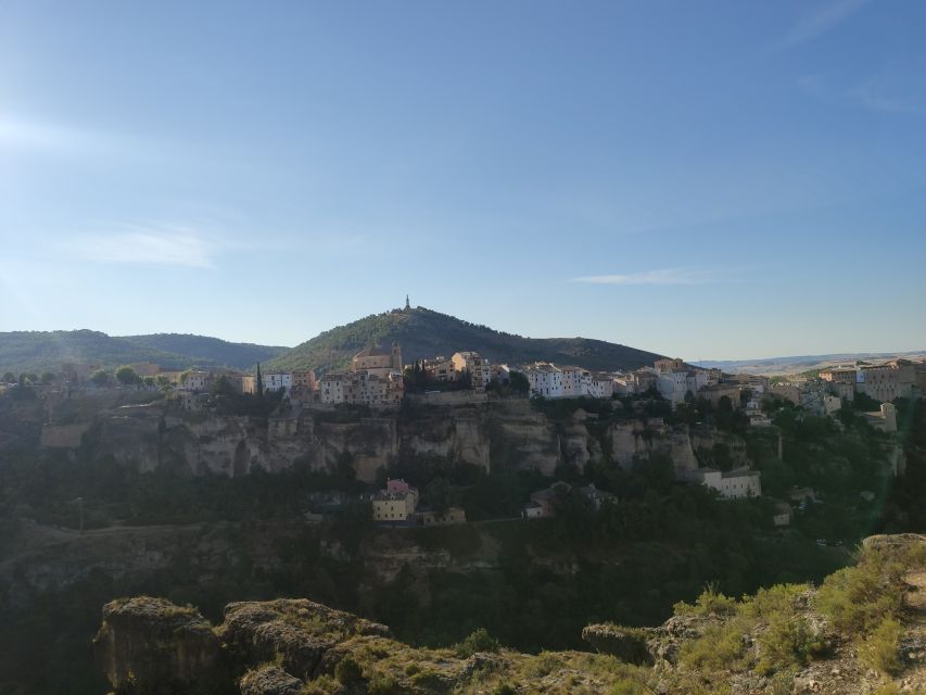 Cuenca: Nighttime Highlights Walking Tour in Spanish - Starting at Plaza Mayor and the old fortress
