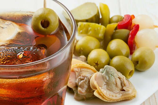 Culinary tour "Tapas & Wines" in Madrid - Why Malasaña works so well for a food walk