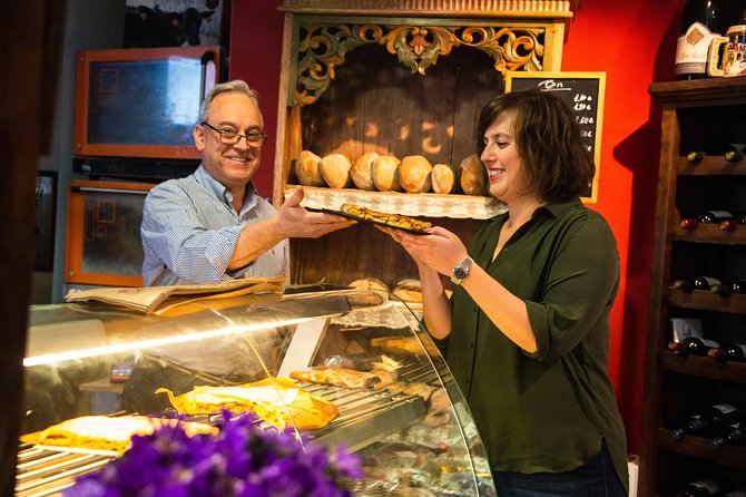 De Mercados: A Neighborhood Market and Food Tour - From market bites to warm Madrid tapas