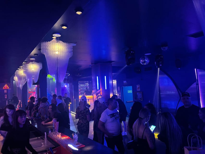 Disco night at Samsara, calle de la Cruz, 7, Madrid - A social club for the 20 to 40 crowd