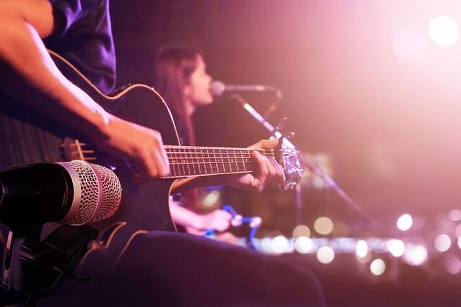 Discover Madrid's Live Music Scene - Luisa, Michael, and the role of the host