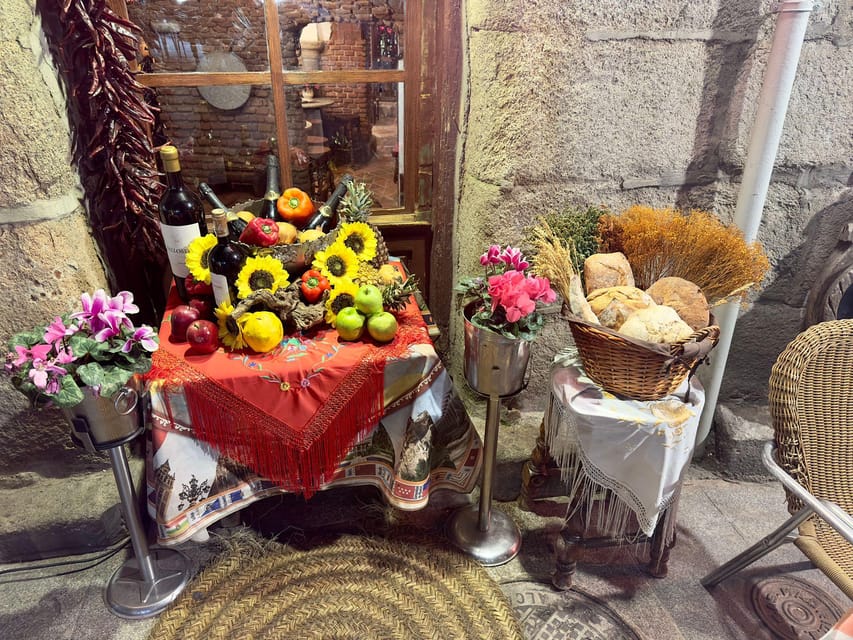 Discover the best "Wines and Tapas in Madrid". - Key points at a glance