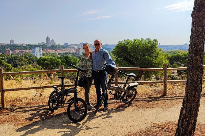 E-Bike Rental in Madrid - Retiro Park for an easier scenic outing