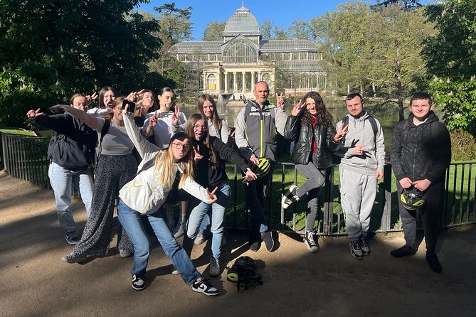Ebike tour Madrid, green areas and panoramic views. 3 hours - Retiro Park gives you an easy start