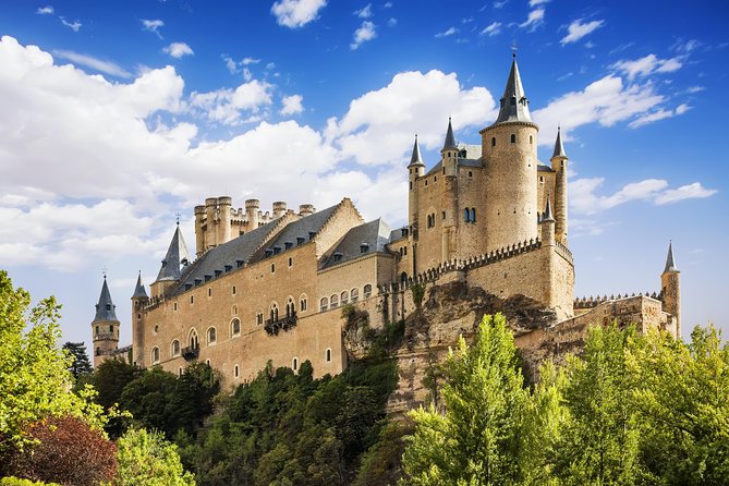 El Escorial, Valley & Segovia day tour from Madrid - What the $107.17 price really buys you