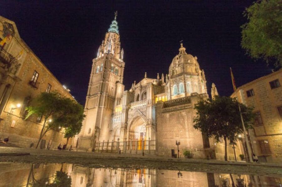 English Tour “TOLEDO ALL IN ONE” - Toledo Cathedral and the bell legend