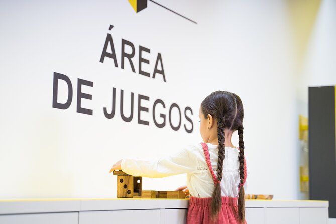 Entrance to the Museum of Illusions Madrid - The One-Hour Route on Calle del Dr Cortezo