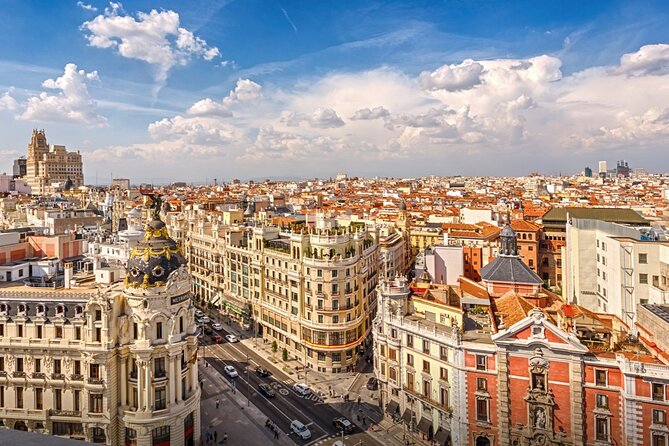 Escape the Inquisition in Madrid Exploration Game - Calle de Isabel la Católica and the first change of pace