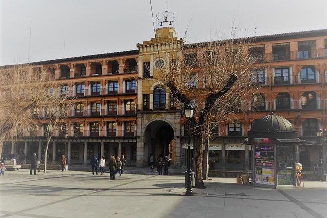 Essence of Toledo: Private Tour with a Local Archaeologist - El Tránsito Synagogue and Sephardic Toledo