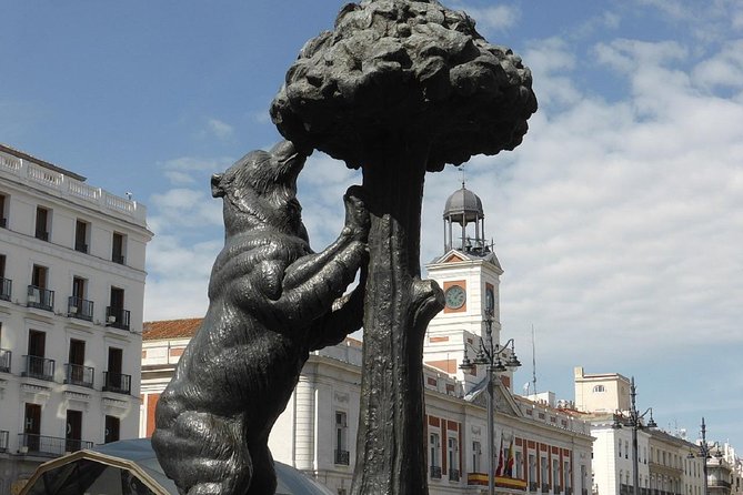 Essential Madrid: Walking Tour - Puerta del Sol and the symbols of Madrid