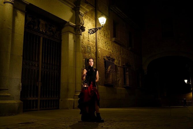 Evening Walking Tour: Spanish Inquisition & Legends of Old Madrid - The Royal Palace: ghost stories near Madrid’s royal heart