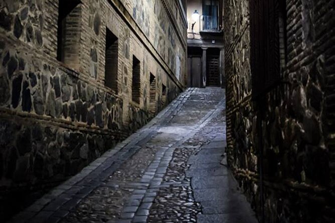 Explora los Misterios y Secretos de Toledo - Toledo’s old streets become the attraction