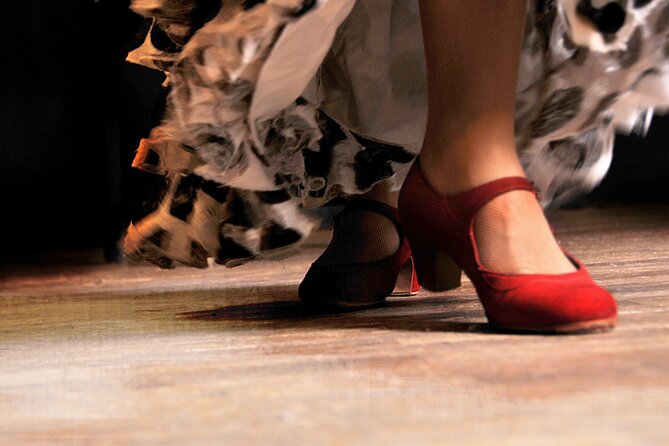 Flavours & Flamenco in Madrid Experience + Pub Crawl - The guide makes or breaks the evening