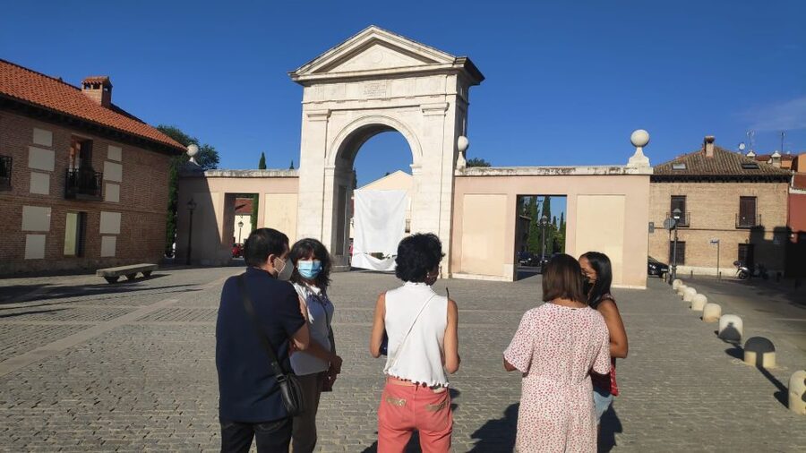 From Madrid: Alcalá de Henares & Cervantes Museum Day Trip - The 35-minute ride from Madrid