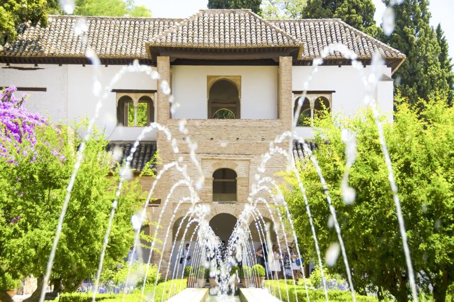 From Madrid: Andalucia & Toledo 5-Day Trip - Coach travel, guiding, and the small-group question