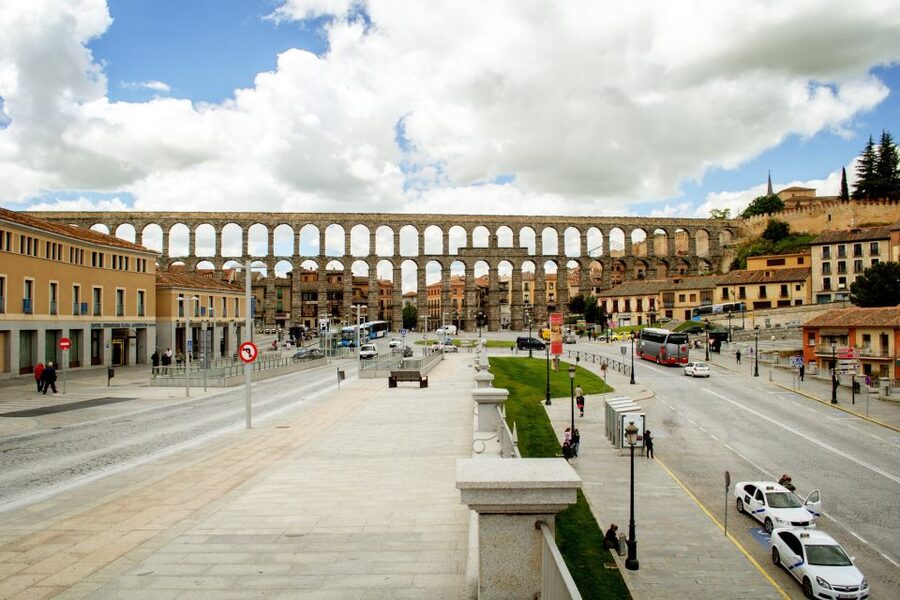 From Madrid: Avila & Segovia Day Tour with Monument Tickets - Practical tips for a smoother outing