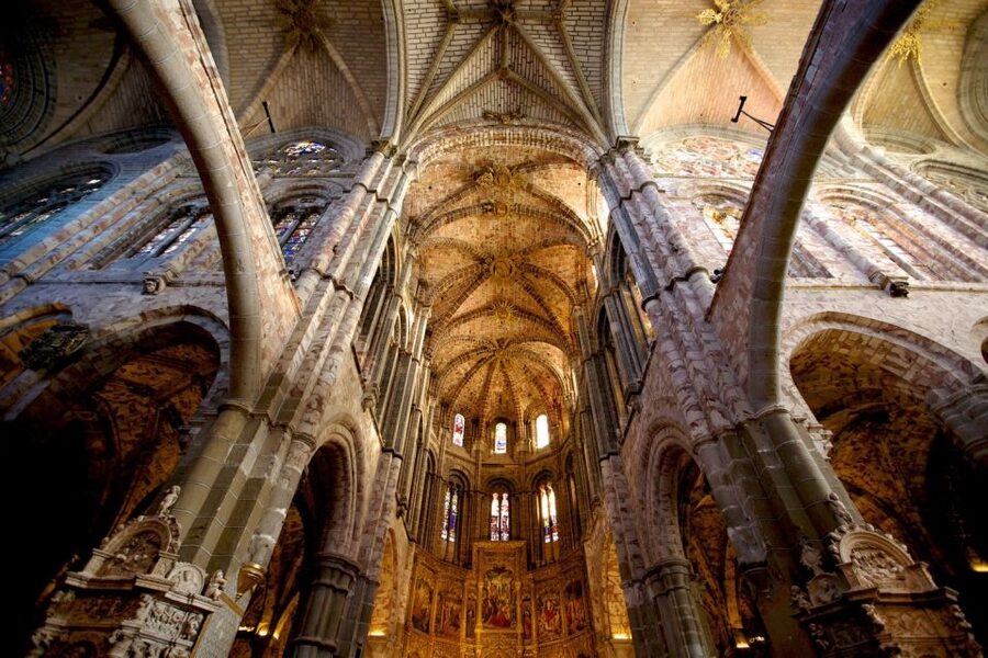 From Madrid: Avila, Segovia & Toledo Private Tour - The chauffeur and guide team
