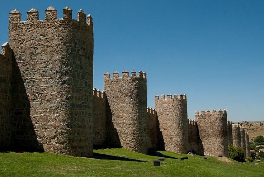 From Madrid: Day-Trip to Segovia, Avila & Toledo - Food, walking, and what to bring
