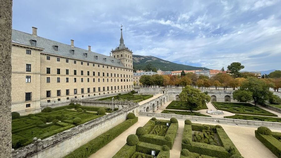 From Madrid: Escorial Monastery and the Valley of the Fallen - Walking into El Escorial