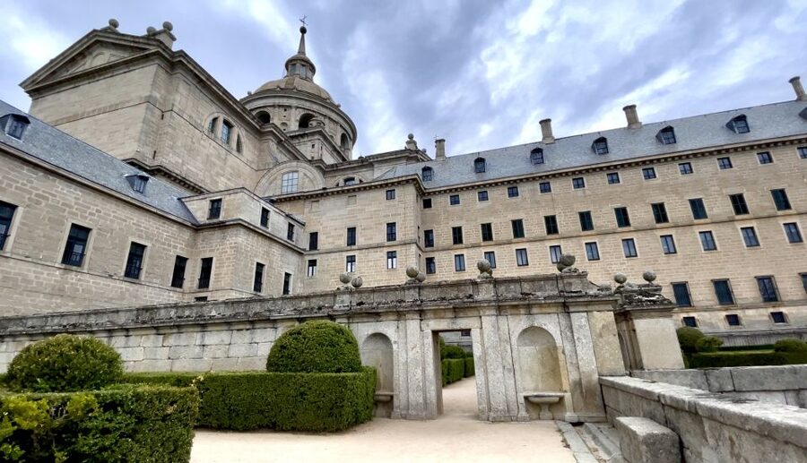 From Madrid: Escorial Monastery and the Valley of the Fallen - Who will enjoy this half-day trip