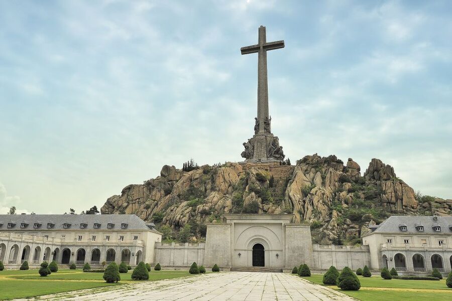 From Madrid: Escorial Monastery & Valley of the Fallen Trip - The royal mausoleums and the limits of a short visit