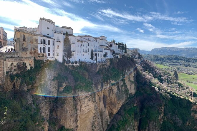 From Madrid: Gems of Andalusia 6-Day Sightseeing Tour - Walking, luggage, and group routines